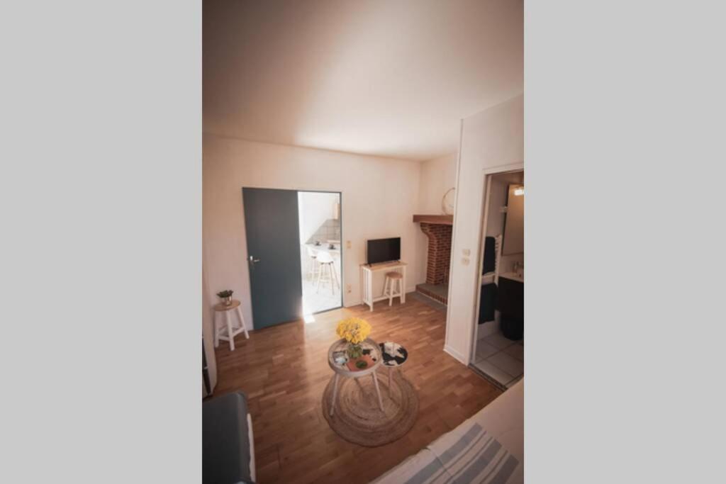 Apartment Marin Malouin,a 2 Pas De La & D'intra Muros, Proche Gare. *